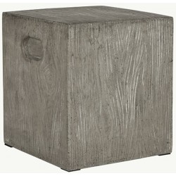 Safavieh Cube Indoor/Outdoor Modern Concrete 16.5-inch H Accent Table - Dark Grey (VNN1003A)