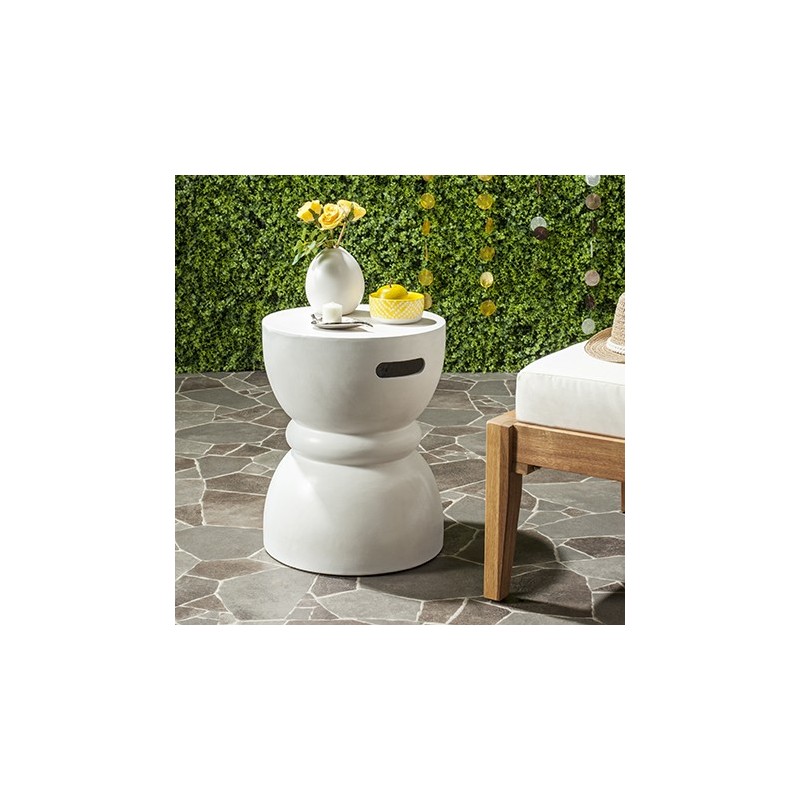 Safavieh Haruki Indoor/Outdoor Modern Concrete Round 17.7-inch H Accent Table - Ivory (VNN1006B)