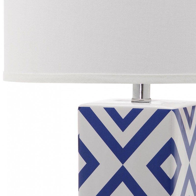 Safavieh Diamonds 27-inch H Table Lamp Set of 2 - Navy/Off-White (LIT4135A-SET2)