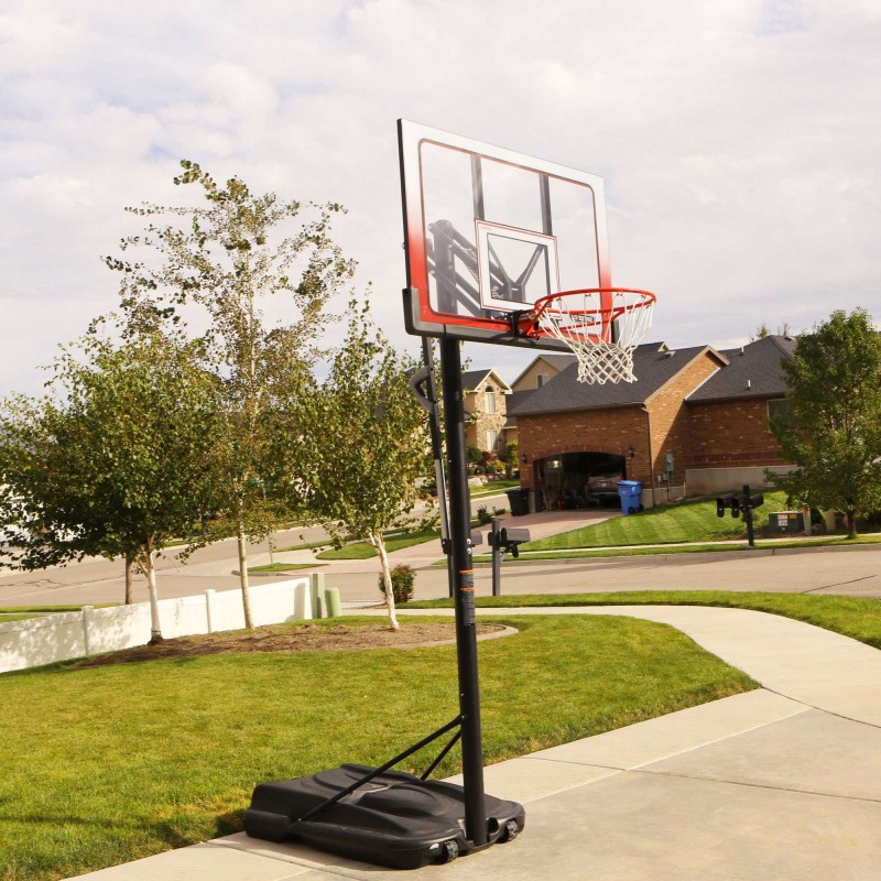 Lifetime 52 in. Portable Basketball Hoop (1558)