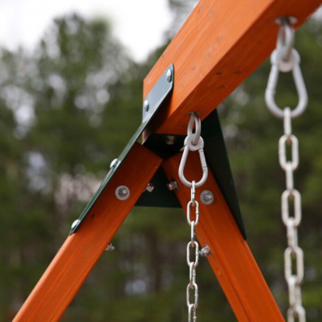 Sturdy Hardware - This swing set is made with safety in mind!