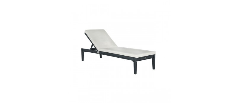 Outdoor Pool & Patio Loungers