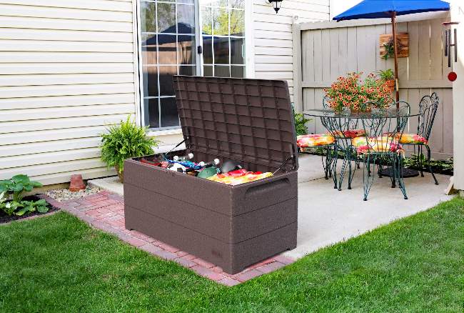 Duramax CedarGrain 110 Gallon Deck Box - Brown (86602) This deck box has 110 gallon storage capacity! 