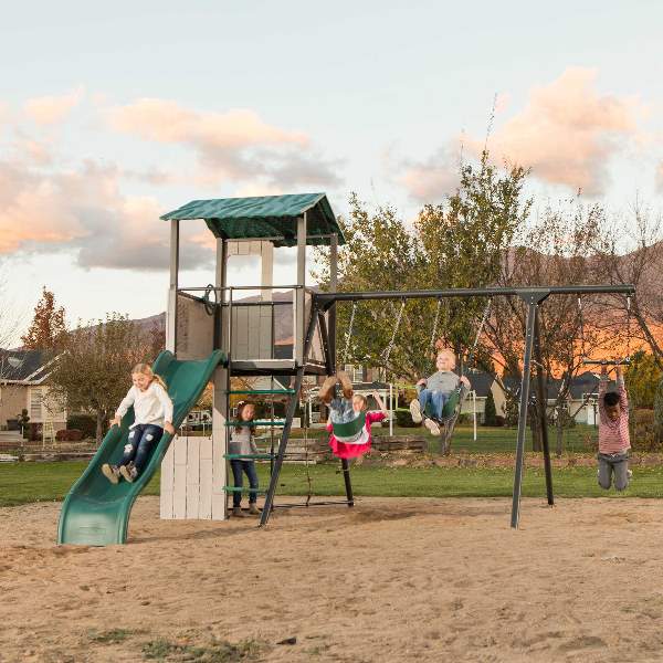 Lifetime Adventure Clubhouse Playset Kit (90913) This playset will definitely make the children happy and busy outside. 