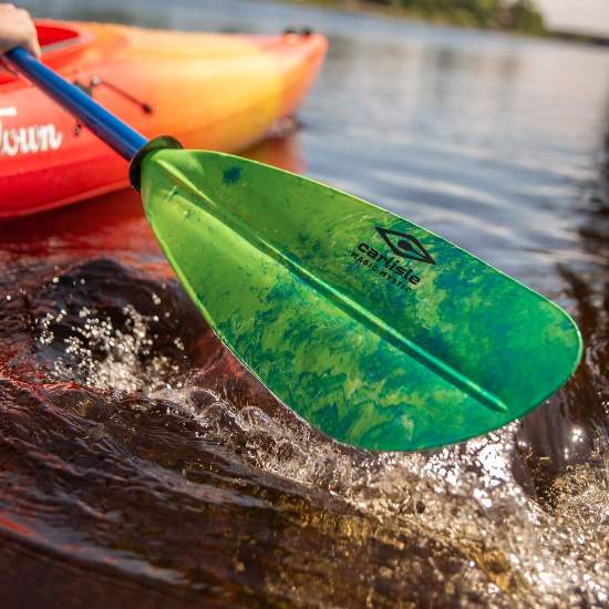 Old Town Carlisle Magic Mystic 220 cm. Aluminum Paddle - Ahi  (01.2509.4035)  Perfect accessory to your kayaking activity. 