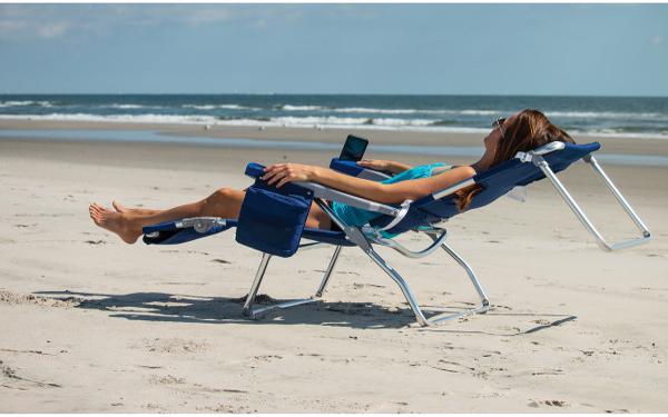 Rio Read Through Lounger - Blue (SC572-46-1) This lounger is perfect to bring on your beach trips! 
